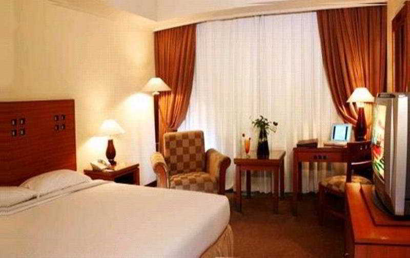 فندق جاكرتافي  فندق أواسيز أمير المظهر الخارجي الصورة